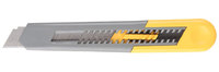 Нож STAYER "STANDARD" с сегментированным лезвием, инструментальная сталь, 18 мм